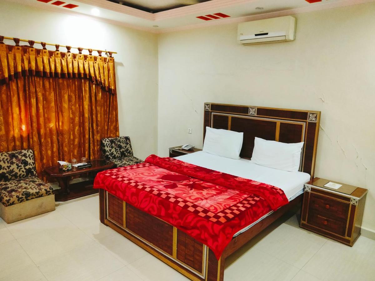 New Royal Residency Pechs Hotel Karachi Eksteriør billede
